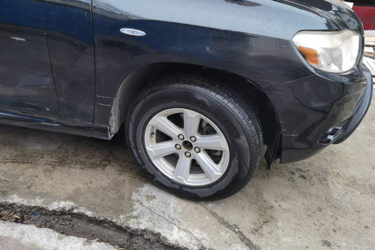 Used Toyota Highlander 2009 2.7L 2WD 5-Seater Elite Edition Right Front Wheel Hub