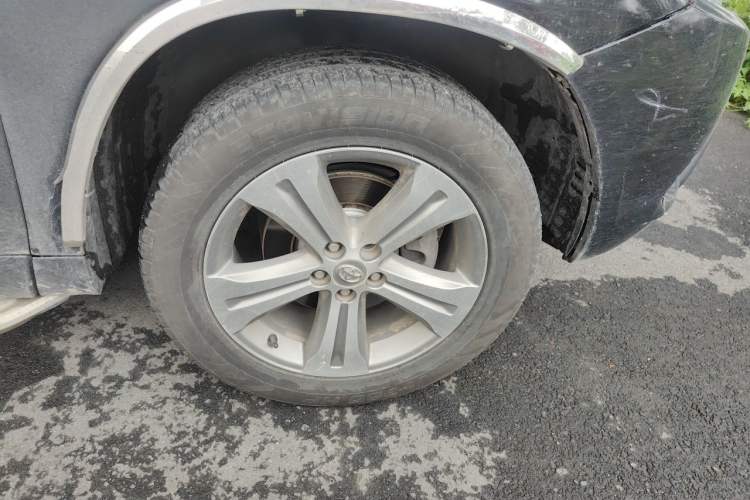 Used Toyota Highlander 2009 2.7L Two-Wheel Drive 7-Seater Luxury Edition Right Front Wheel Hub