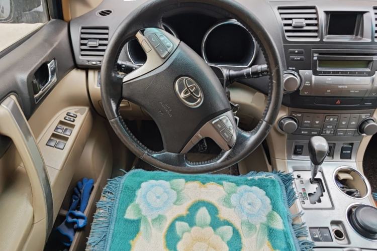 Used Toyota Highlander 2009 3.5L 4x4 7-Seater Luxury Edition Steering Wheel