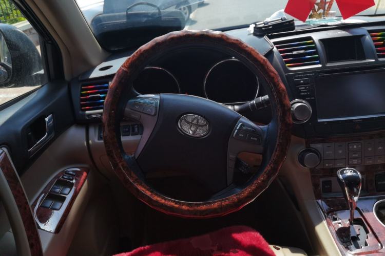 Used Toyota Highlander 2009 3.5L 4x4 7-Seater Luxury Edition with Navigation Steering Wheel