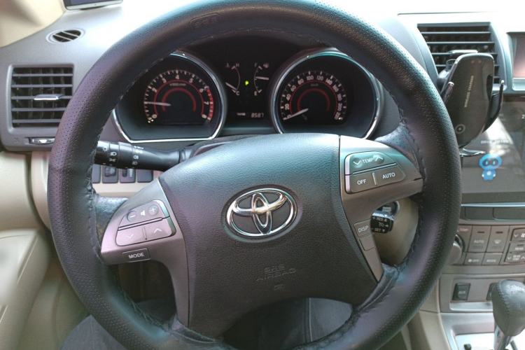 Used Toyota Highlander 2009 2.7L Two-Wheel Drive 7-Seater Luxury Edition Steering Wheel