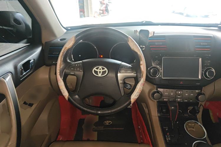 Used Toyota Highlander 2009 2.7L Two-Wheel Drive 7-Seater Luxury Edition Steering Wheel