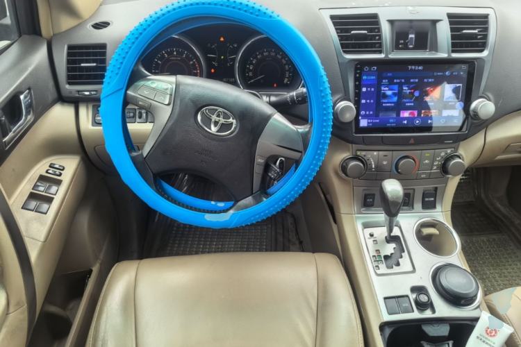 Used Toyota Highlander 2009 2.7L Two-Wheel Drive 5-Seater Sport Edition Steering Wheel