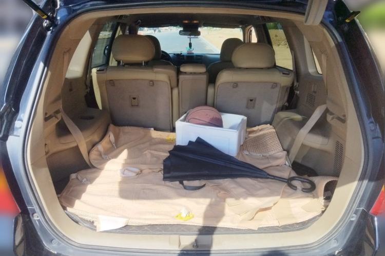 Used Toyota Highlander 2009 3.5L 4x4 7-Seater Elite Edition Trunk