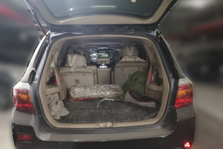 Used Toyota Highlander 2009 2.7L Two-Wheel Drive 7-Seater Luxury Navigation Edition Trunk