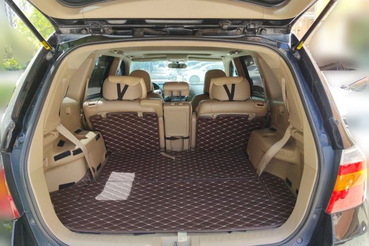 Used Toyota Highlander 2009 2.7L Two-Wheel Drive 7-Seater Luxury Edition Trunk
