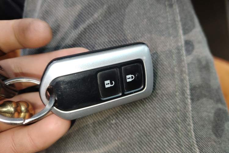 Used Toyota Highlander 2009 2.7L 2WD 5-Seater Elite Edition Vehicle Key