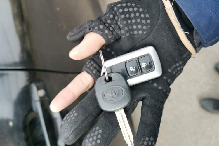 Used Toyota Highlander 2009 2.7L 2WD 5-Seater Elite Edition Vehicle Key