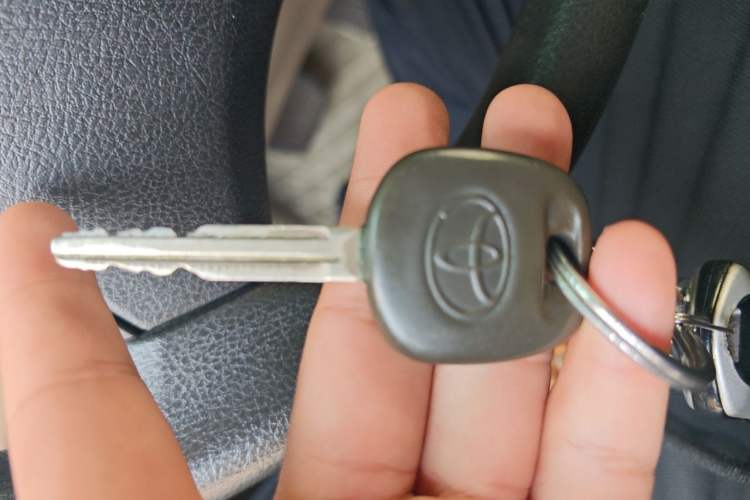 Used Toyota Highlander 2009 2.7L 2WD 5-Seater Elite Edition Vehicle Key