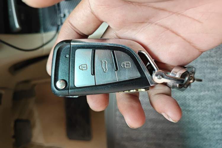 Used Toyota Highlander 2009 2.7L 2WD 5-Seater Elite Edition Vehicle Key