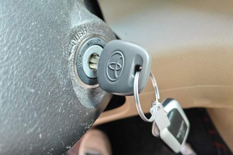 Used Toyota Highlander 2009 3.5L 4x4 7-Seater Elite Edition Vehicle Key