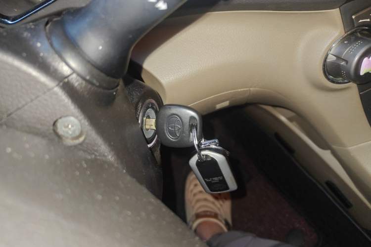 Used Toyota Highlander 2009 3.5L 4x4 7-Seater Luxury Edition Vehicle Key