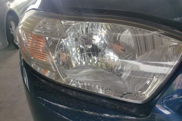 Used Toyota Highlander 2009 2.7L Two-Wheel Drive 7-Seater Luxury Navigation Edition Right Front Headlight
