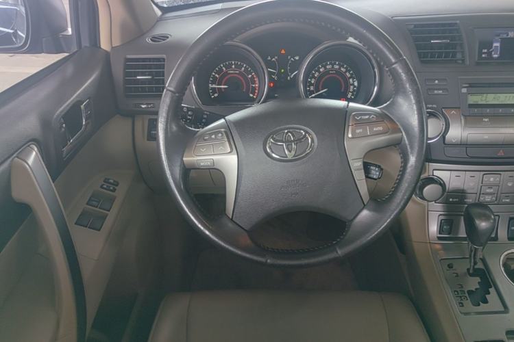 Used Toyota Highlander 2009 2.7L Two-Wheel Drive 7-Seater Luxury Navigation Edition Steering Wheel