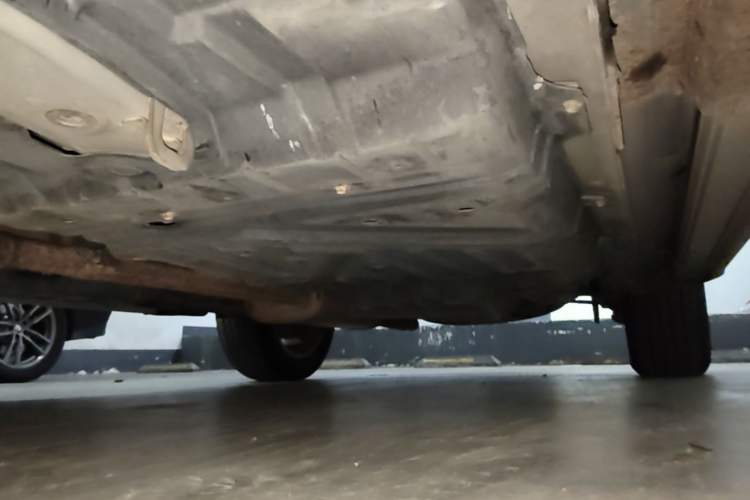Used Toyota Highlander 2009 2.7L Two-Wheel Drive 7-Seater Luxury Edition Chassis Front Left