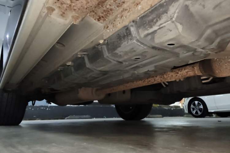 Used Toyota Highlander 2009 2.7L Two-Wheel Drive 7-Seater Luxury Edition Chassis Front Right