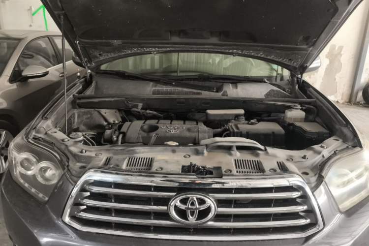 Used Toyota Highlander 2009 2.7L 2WD 5-Seater Elite Edition Engine Bay
