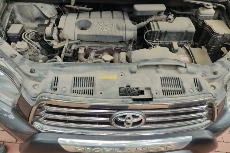 Used Toyota Highlander 2009 2.7L Two-Wheel Drive 7-Seater Luxury Edition Engine Bay
