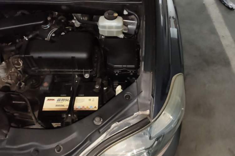 Used Toyota Highlander 2009 2.7L Two-Wheel Drive 7-Seater Luxury Edition Engine Bay Left