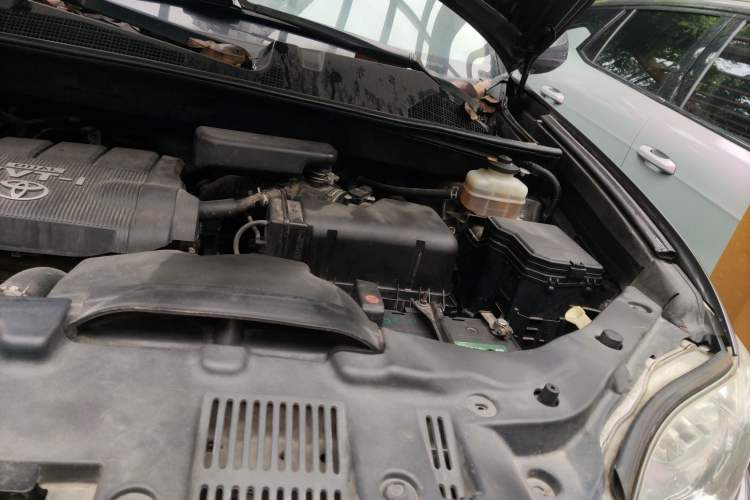 Used Toyota Highlander 2009 2.7L Two-Wheel Drive 7-Seater Supreme Edition Engine Bay Left