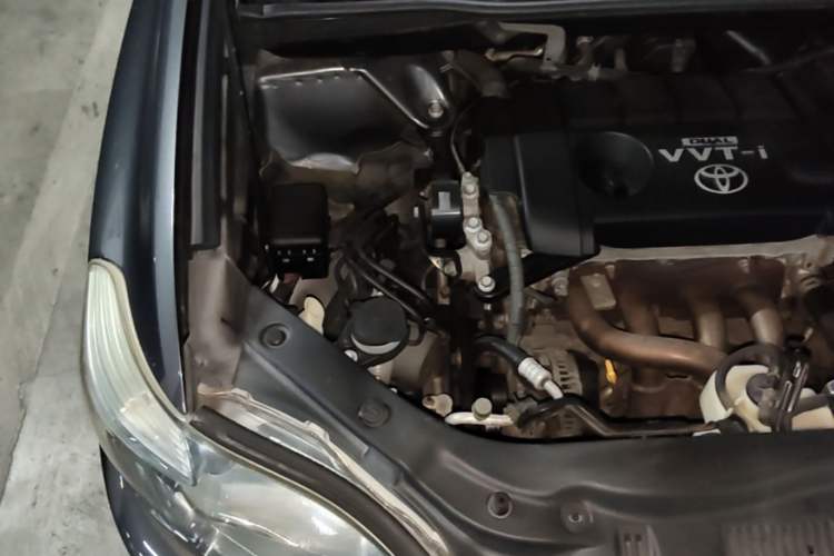 Used Toyota Highlander 2009 2.7L Two-Wheel Drive 7-Seater Luxury Edition Engine Bay Right