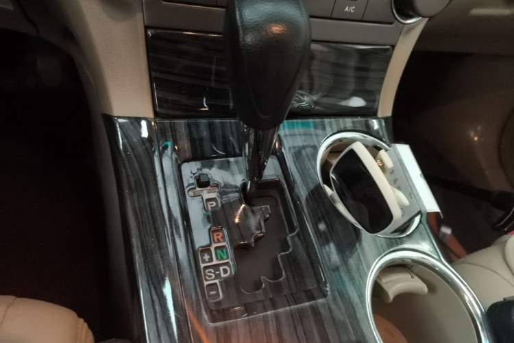 Used Toyota Highlander 2009 2.7L 2WD 5-Seater Elite Edition Gear Lever