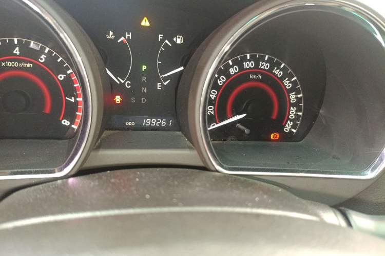 Used Toyota Highlander 2009 2.7L Two-Wheel Drive 7-Seater Luxury Edition Odometer Close Up