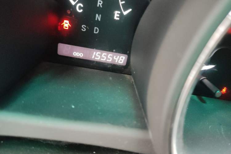 Used Toyota Highlander 2009 2.7L Two-Wheel Drive 7-Seater Luxury Edition Odometer Close Up