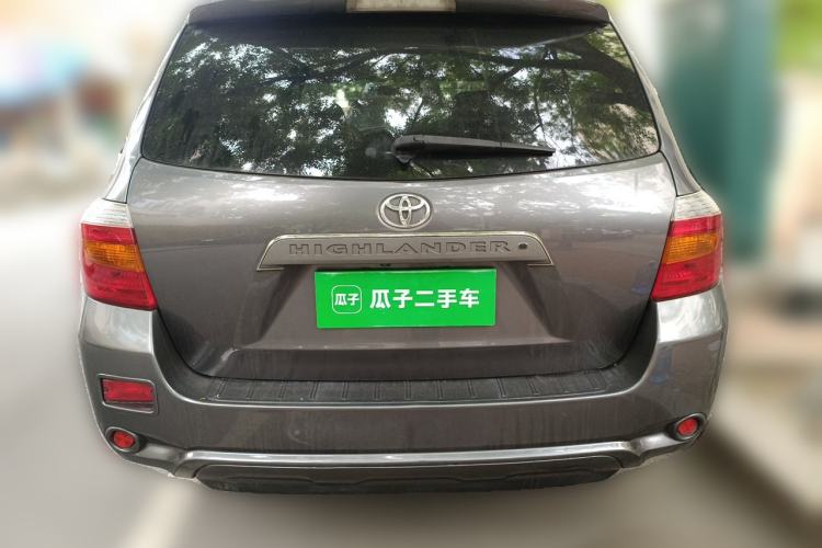 Used Toyota Highlander 2009 2.7L Two-Wheel Drive 7-Seater Luxury Edition Rear