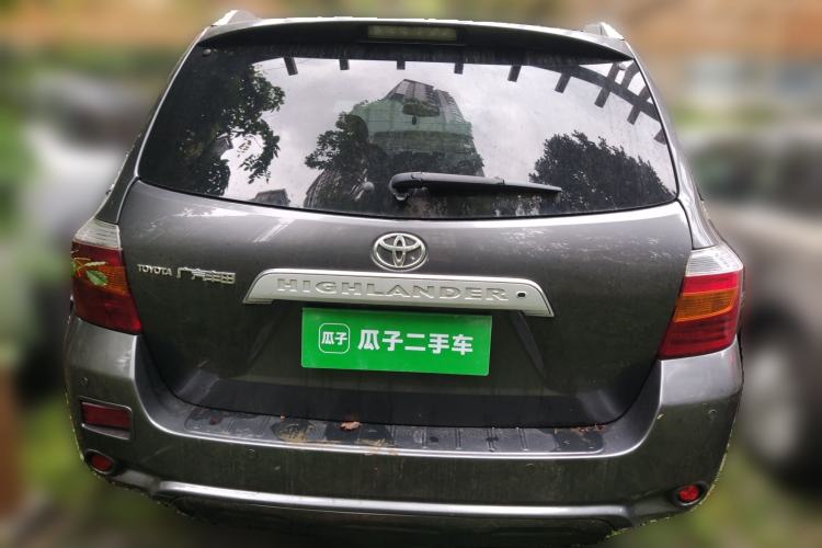 Used Toyota Highlander 2009 2.7L Two-Wheel Drive 7-Seater Supreme Edition Rear