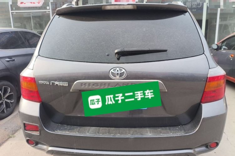 Used Toyota Highlander 2009 2.7L Two-Wheel Drive 7-Seater Luxury Edition Rear