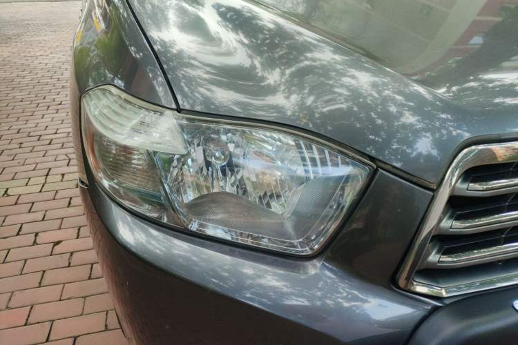 Used Toyota Highlander 2009 2.7L Two-Wheel Drive 7-Seater Luxury Edition Right Front Headlight