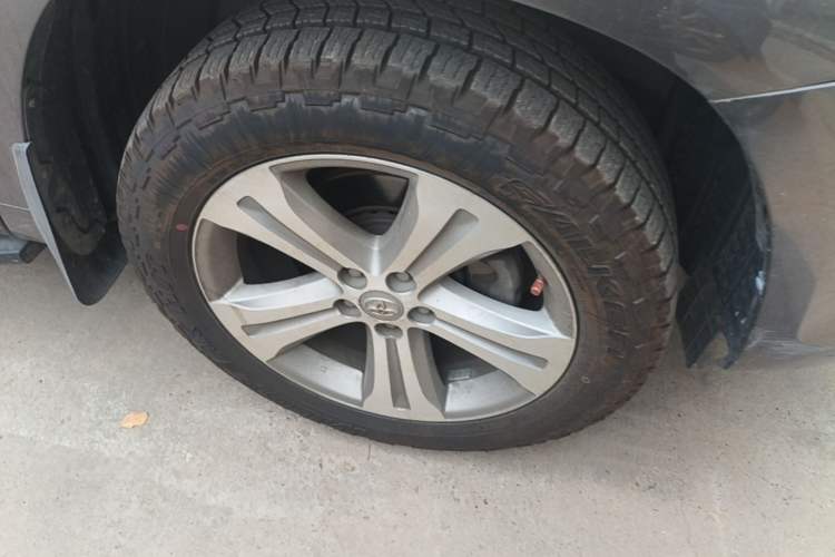 Used Toyota Highlander 2009 2.7L Two-Wheel Drive 7-Seater Luxury Edition Right Front Wheel Hub