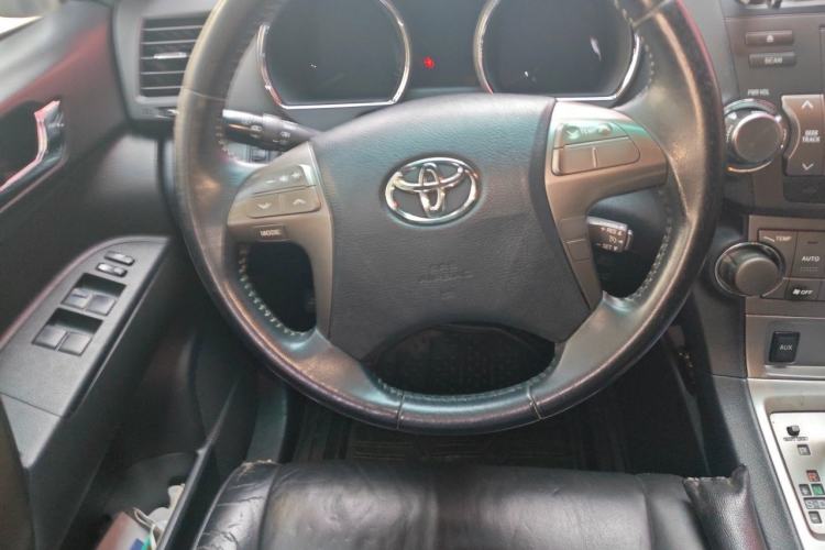 Used Toyota Highlander 2009 2.7L Two-Wheel Drive 7-Seater Luxury Edition Steering Wheel