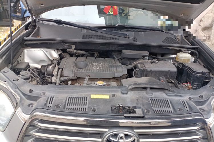 Used Toyota Highlander 2009 2.7L Two-Wheel Drive 7-Seater Luxury Edition Engine Bay