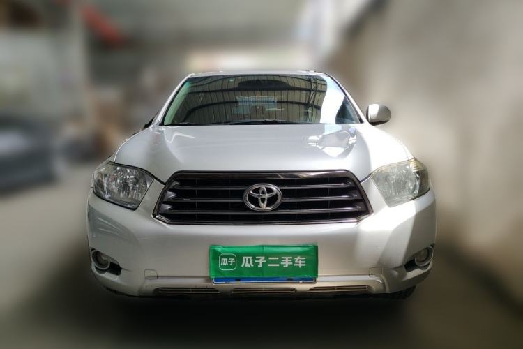 Used Toyota Highlander 2009 2.7L Two-Wheel Drive 7-Seater Luxury Edition Front