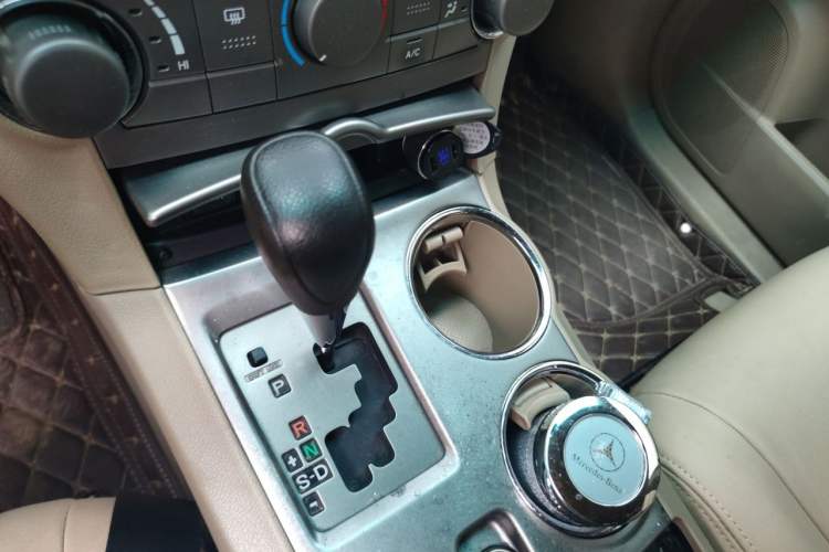 Used Toyota Highlander 2009 2.7L 2WD 5-Seater Elite Edition Gear Lever