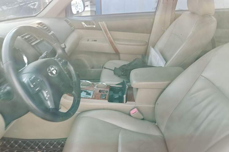 Used Toyota Highlander 2009 3.5L 4x4 7-Seater Supreme Edition Left Front Seat