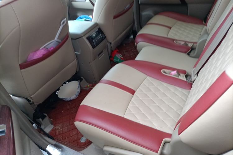 Used Toyota Highlander 2009 2.7L Two-Wheel Drive 7-Seater Luxury Edition Left Rear Seat