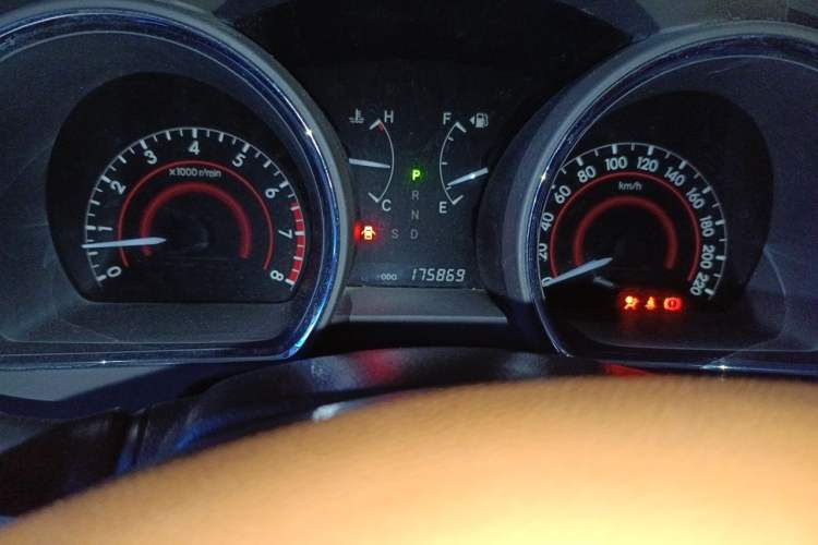 Used Toyota Highlander 2009 3.5L 4x4 7-Seater Elite Edition Odometer Close Up