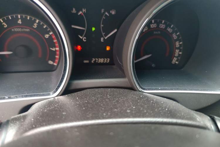 Used Toyota Highlander 2009 2.7L 2WD 5-Seater Elite Edition Odometer Close Up