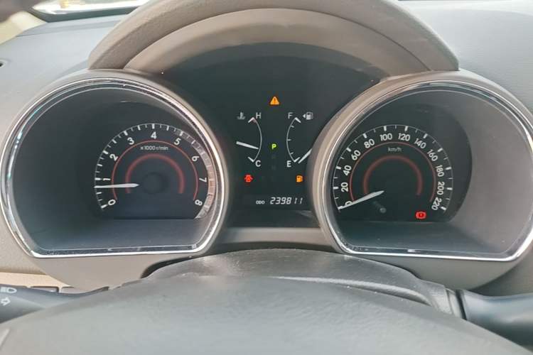 Used Toyota Highlander 2009 3.5L 4x4 7-Seater Supreme Edition Odometer Close Up