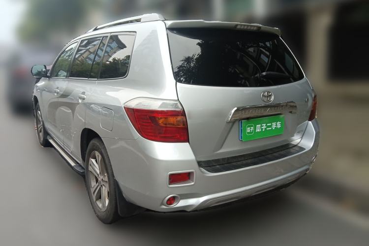 Used Toyota Highlander 2009 2.7L Two-Wheel Drive 7-Seater Luxury Edition Rear Left 45 Deg