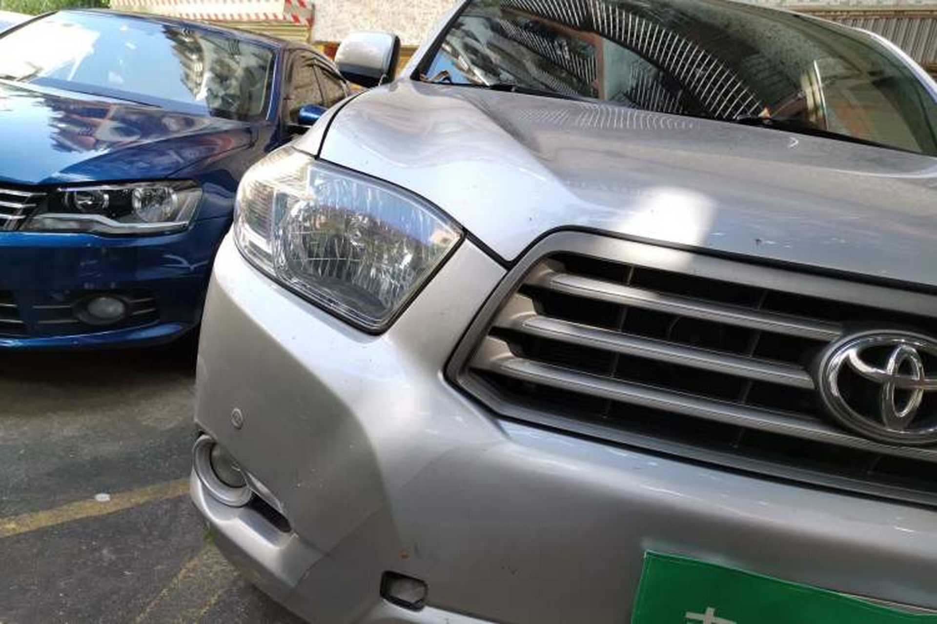 Used Toyota Highlander 2009 2.7L 2WD 5-Seater Elite Edition Right Front Headlight