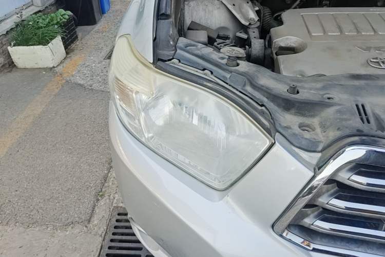 Used Toyota Highlander 2009 3.5L 4x4 7-Seater Supreme Edition Right Front Headlight