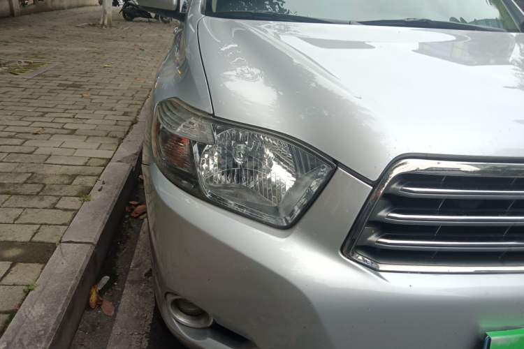 Used Toyota Highlander 2009 2.7L Two-Wheel Drive 7-Seater Luxury Edition Right Front Headlight