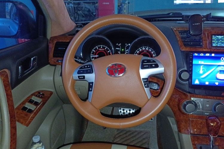Used Toyota Highlander 2009 3.5L 4x4 7-Seater Elite Edition Steering Wheel