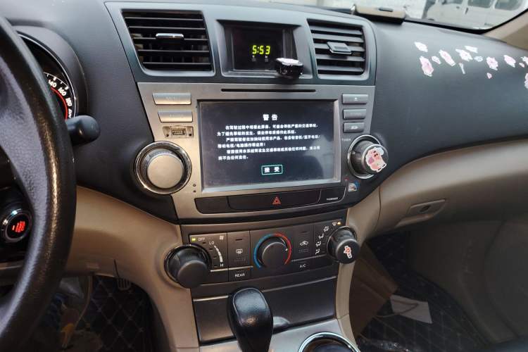 Used Toyota Highlander 2009 3.5L 4x4 7-Seater Elite Edition Audio And AC Panel