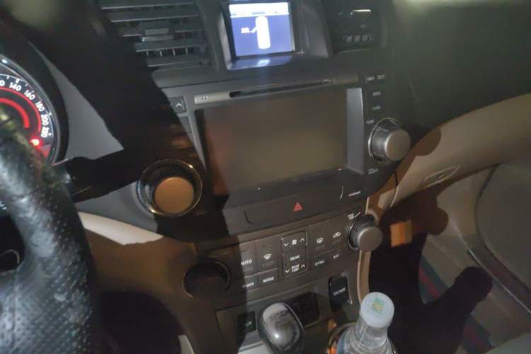 Used Toyota Highlander 2009 3.5L 4x4 7-Seater Luxury Edition Audio And AC Panel