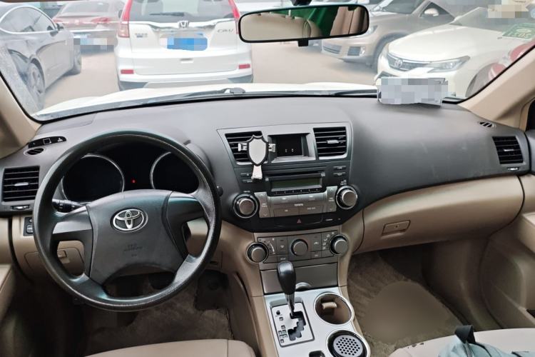 Used Toyota Highlander 2009 3.5L 4x4 7-Seater Elite Edition Center Console